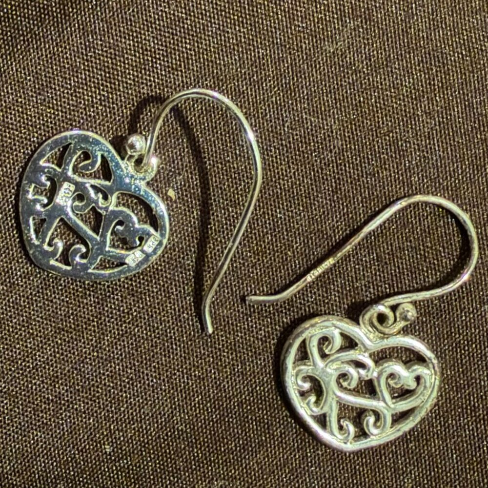 Vintage filigri heart dangle earrings